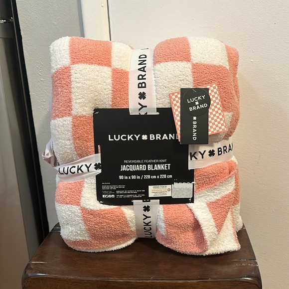 Lucky Brand checkered blanket - Picture 1 of 7